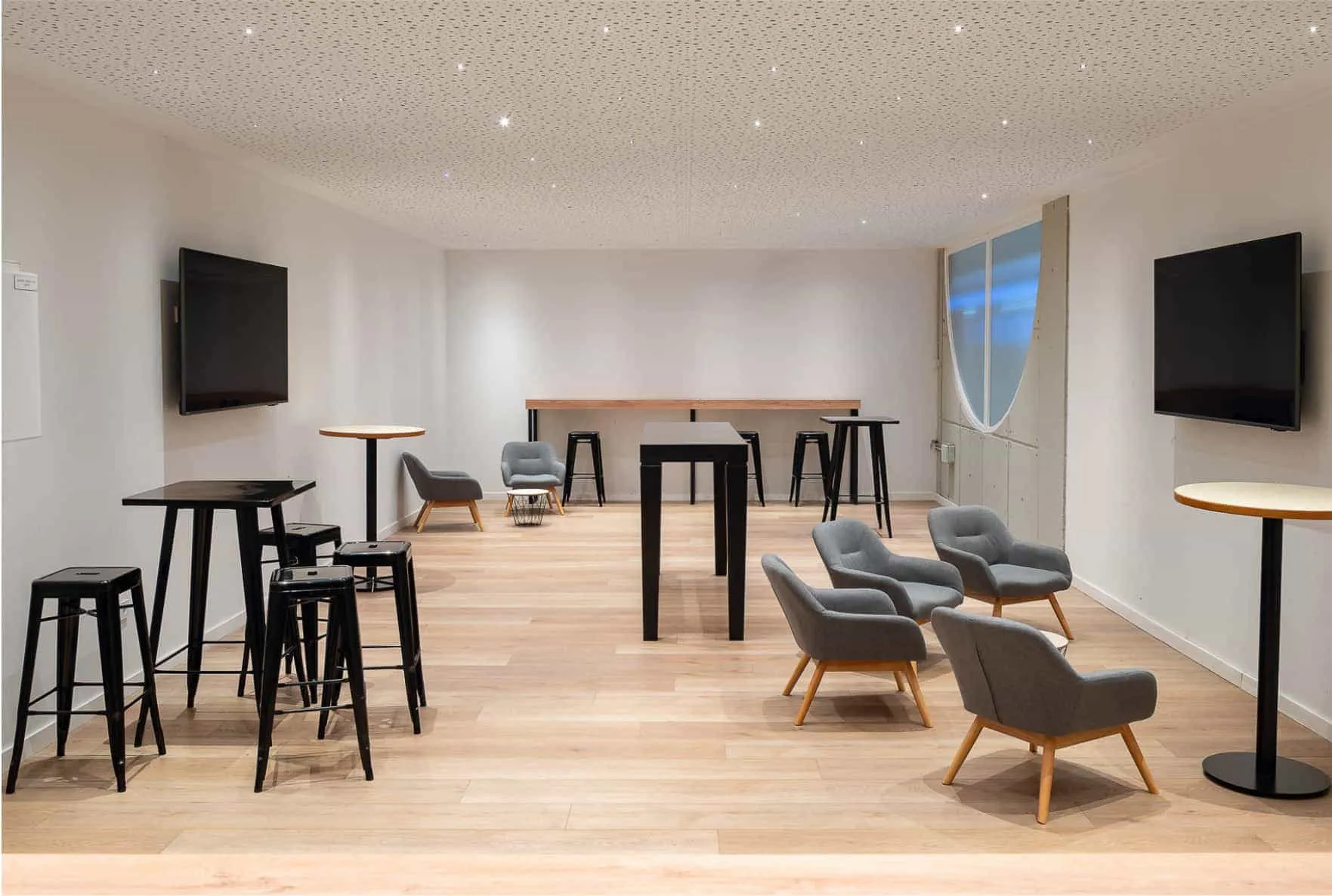 Montjuic wood flooring detail